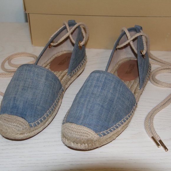 Michael Kors Margie Closed Toe Washed Denim tie-up Espadrille 7M - Picture 3 of 7